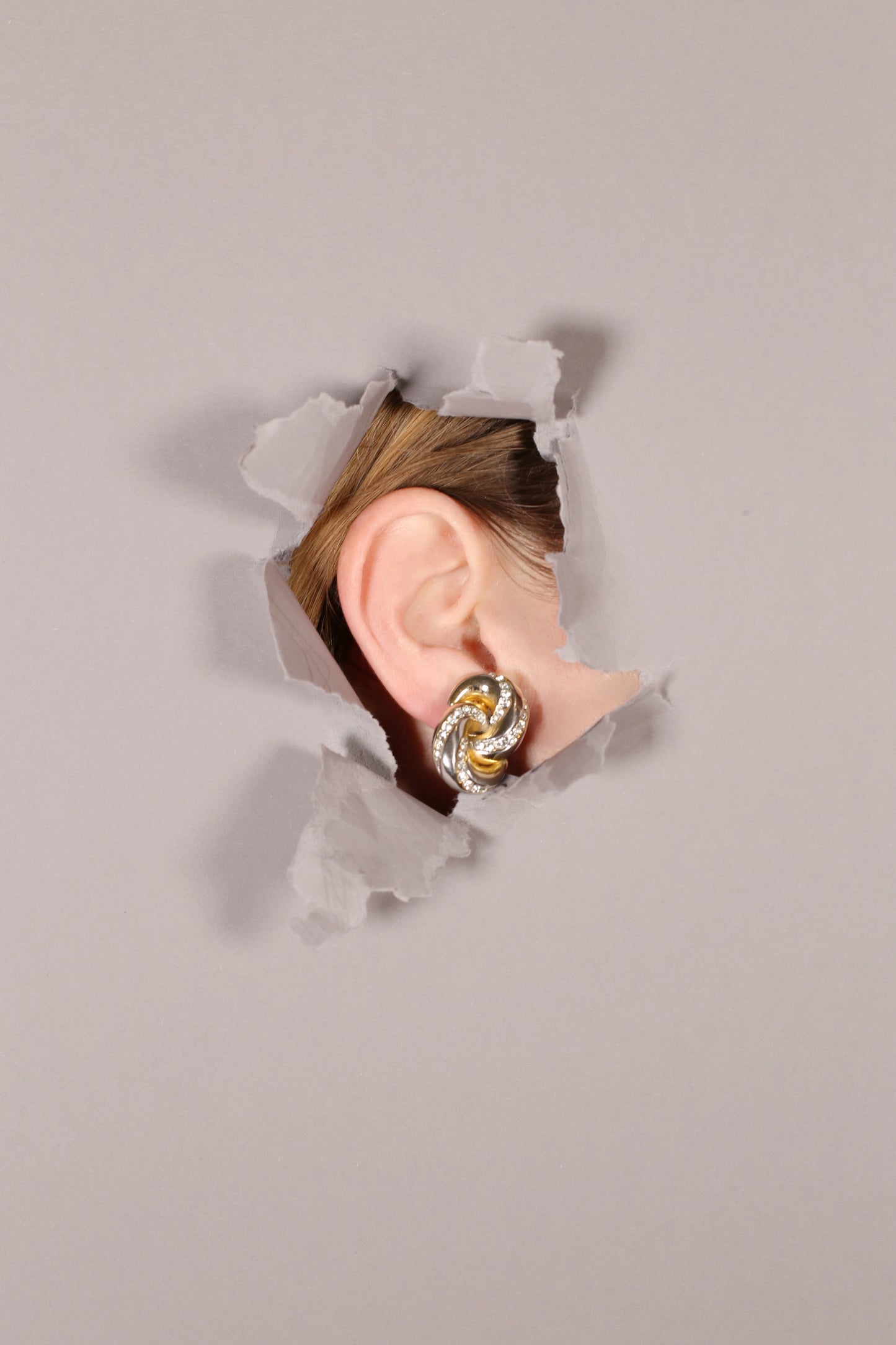 Comtesse du Cèdre Vintage Earrings