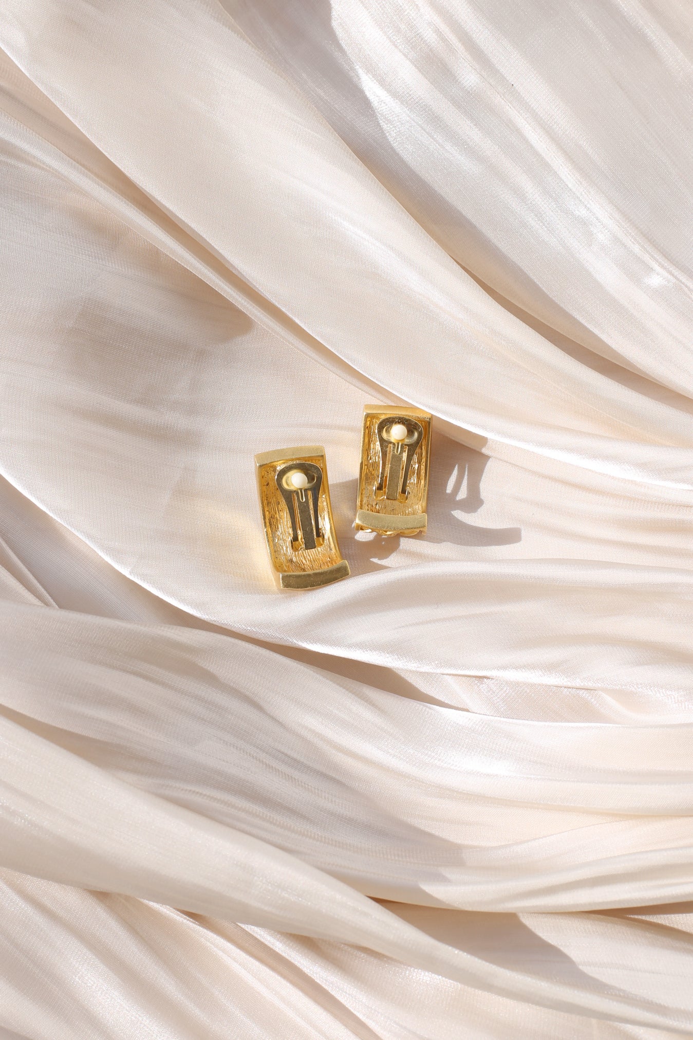 Célia Vintage Woven Clip Earrings