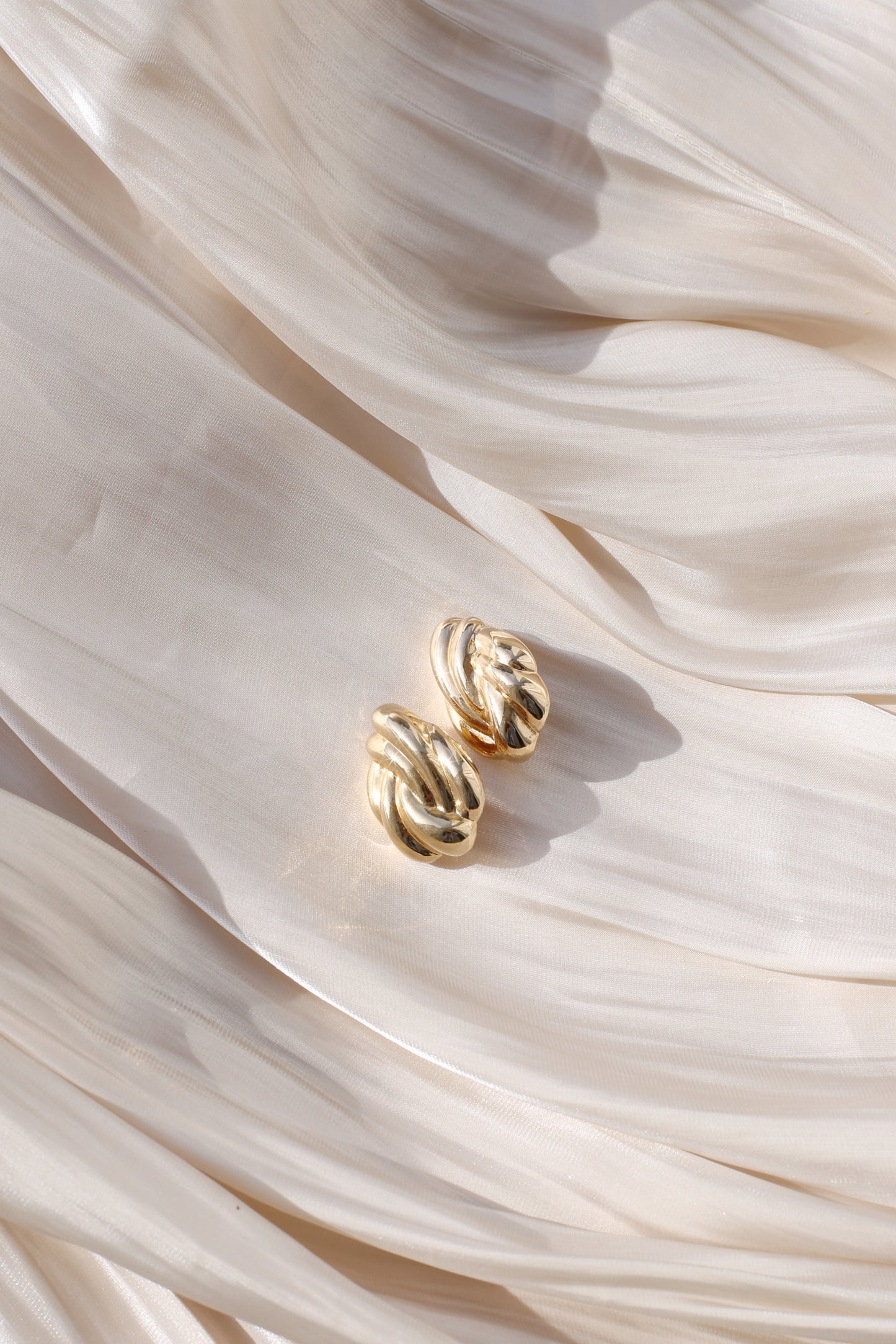 Dalia Vintage Sculptural Knot Clip Earrings