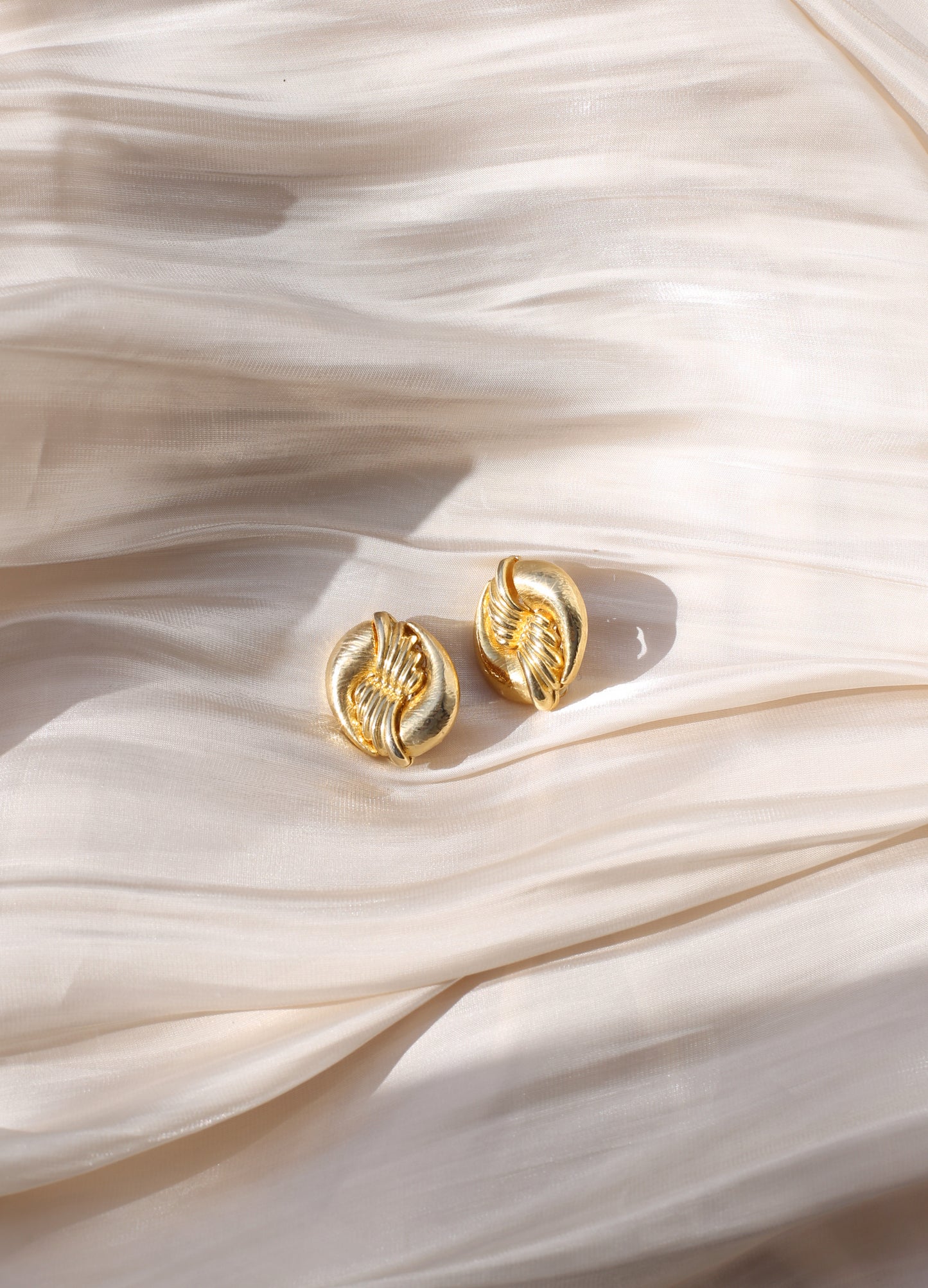 Enya Vintage Sculptural Knot Clip Earrings