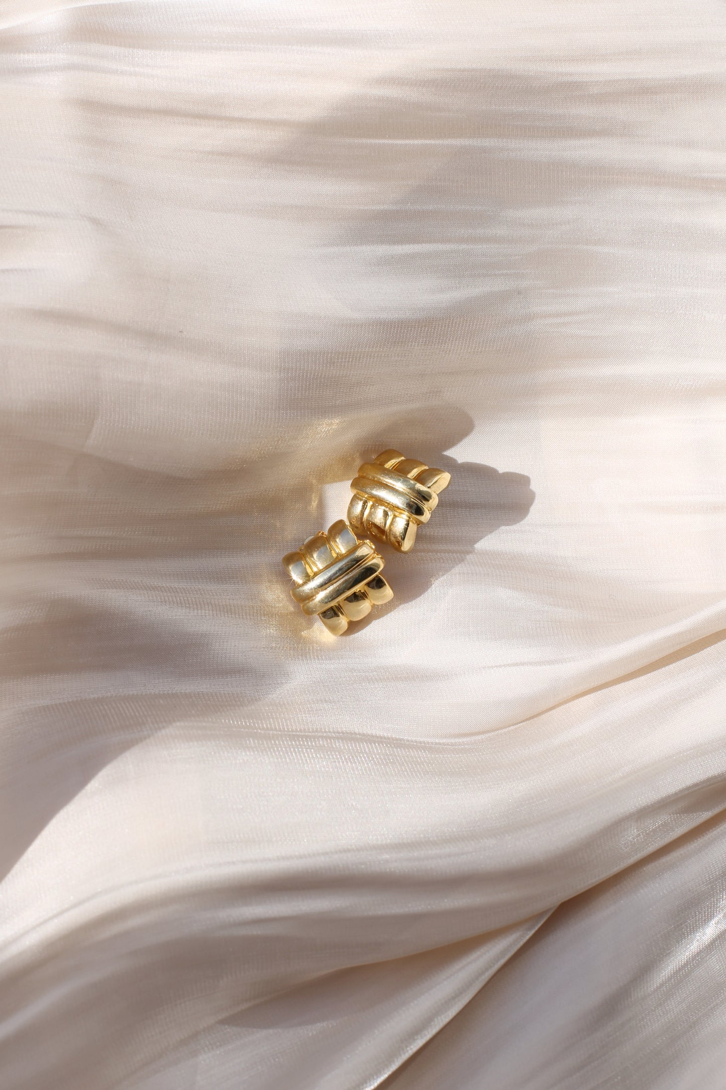 Giselle Vintage Sculptural Knot Clip Earrings