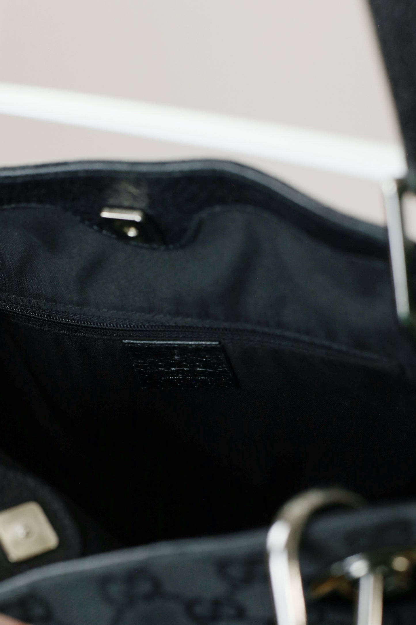 Vintage Gucci GG-Logo-Canvas Bag from the late-1990s