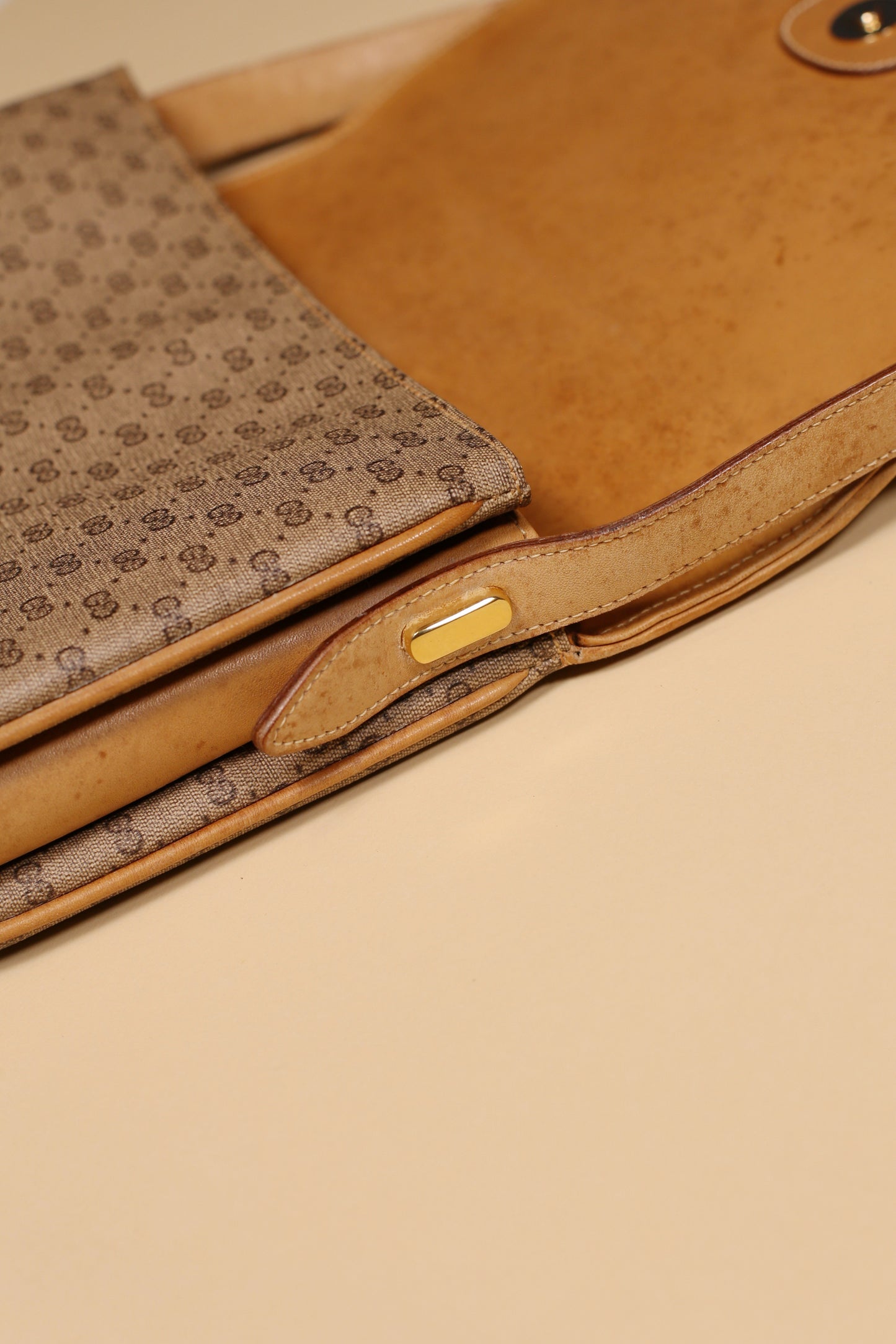 Vintage Gucci 80s - Canvas Bag with Guccissima Logo