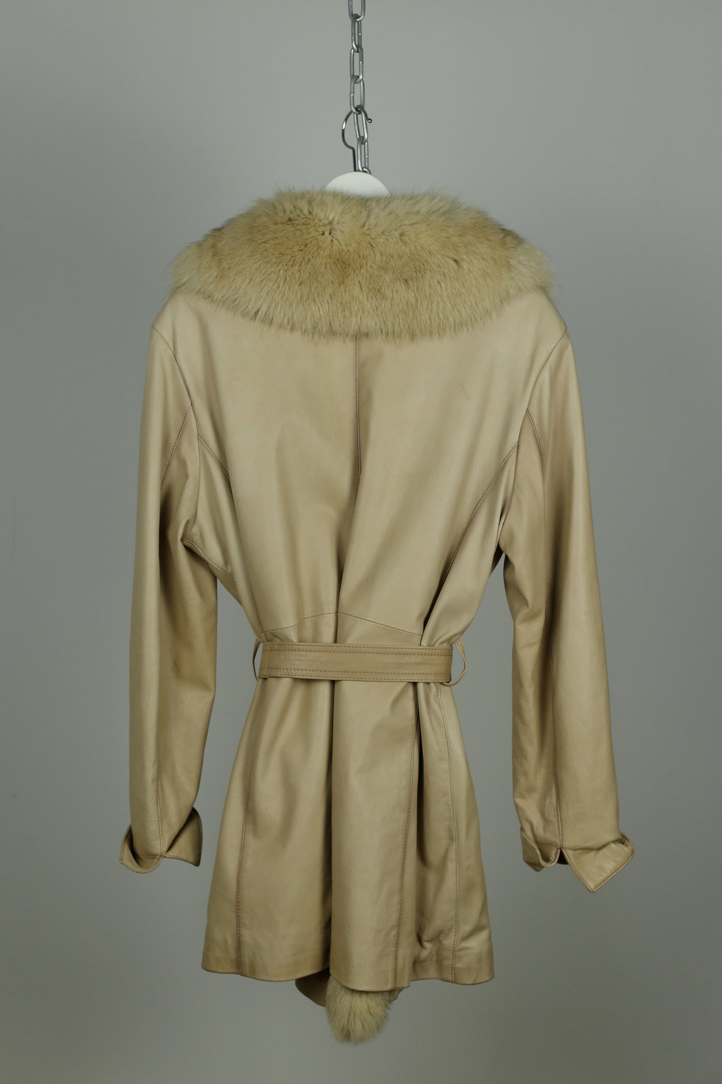 Vintage Leather Coat "Noor" with Fox Fur Collar