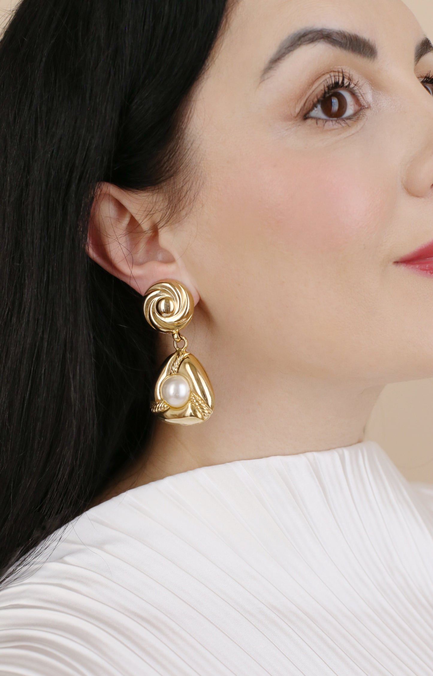 Oona Vintage Double-Pearl Drop Clip Earrings