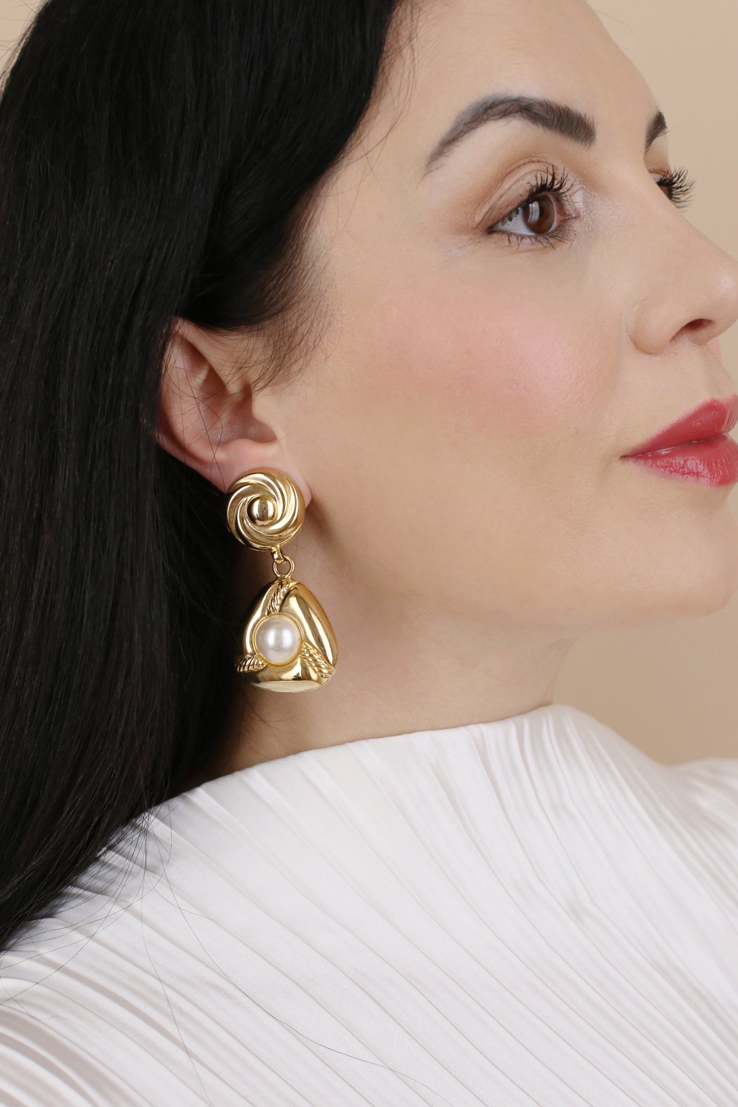Oona Vintage Double-Pearl Drop Clip Earrings
