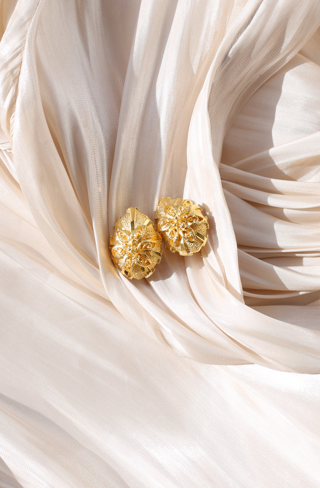 Romy Vintage Filigree Flower Clip Earrings