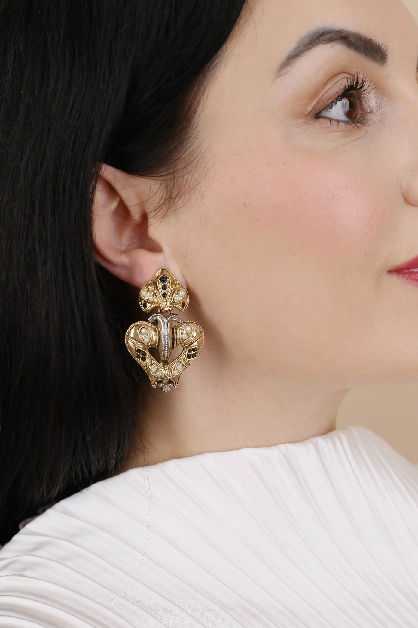 Solène Vintage Heart Drop Clip Earrings